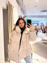 Kurze Puffer Winterjacke Beige