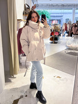 Kurze Puffer Winterjacke Beige