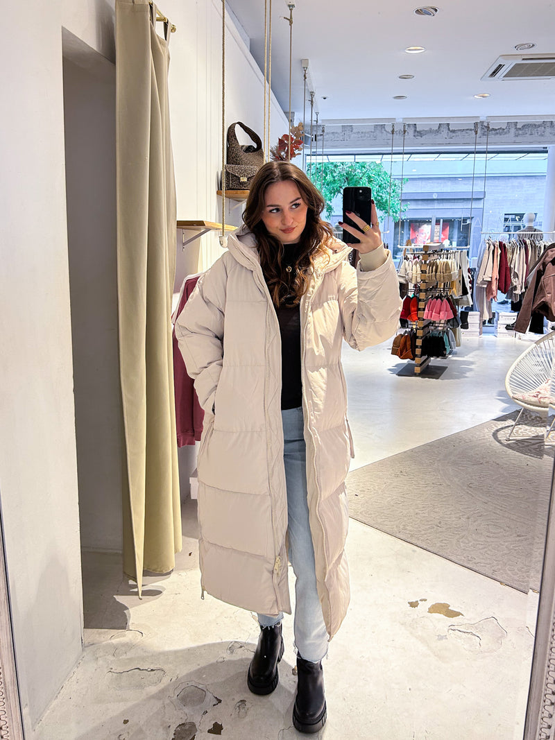Lange Puffer Winterjacke Beige