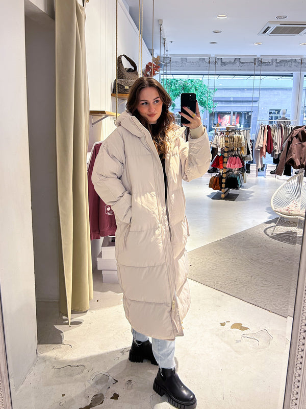 Lange Puffer Winterjacke Beige