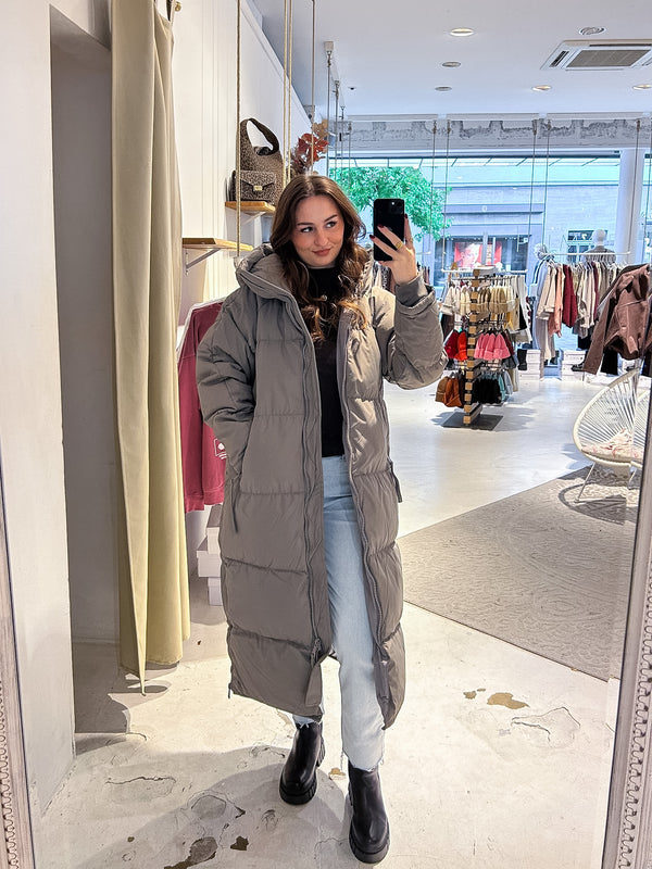 Lange Puffer Winterjacke Grau