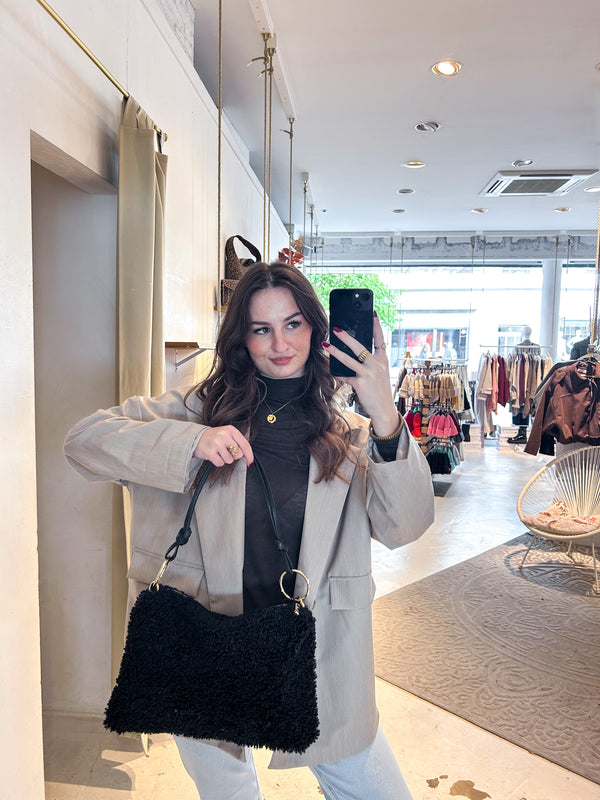 Eckige Teddy Schultertasche Schwarz