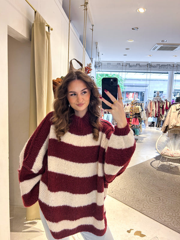 Oversized Strickpullover Gestreift mit Stehkragen Weinrot
