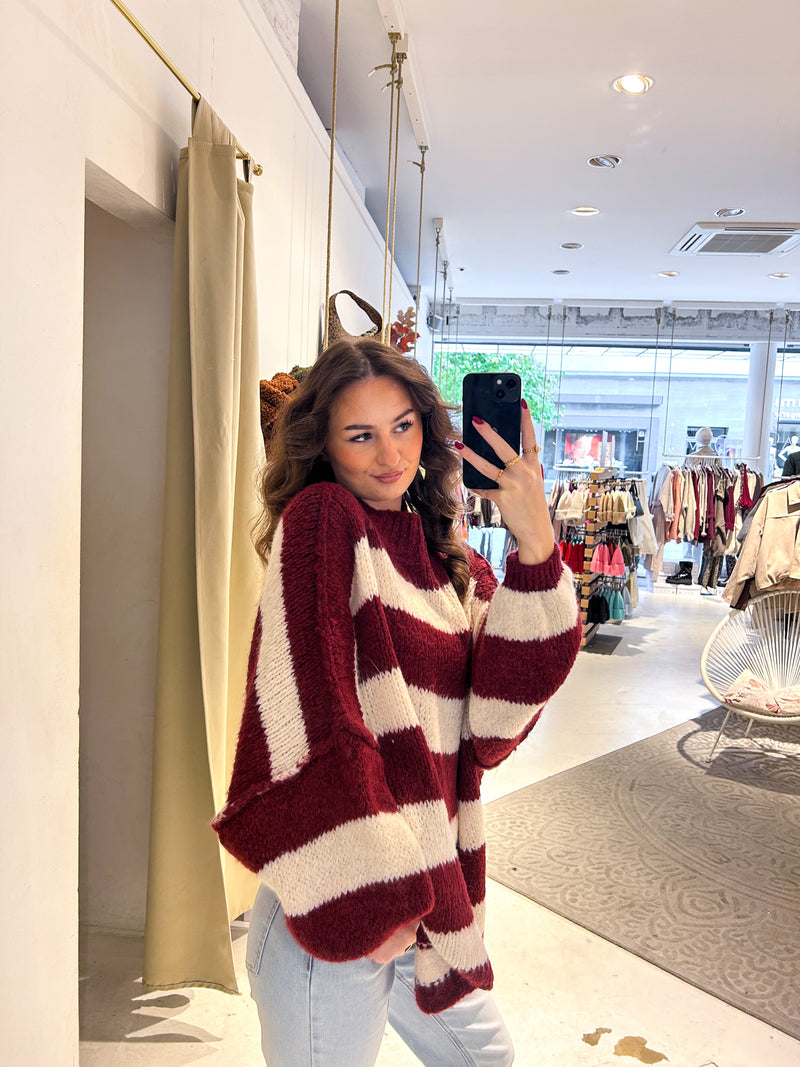Oversized Strickpullover Gestreift mit Stehkragen Weinrot