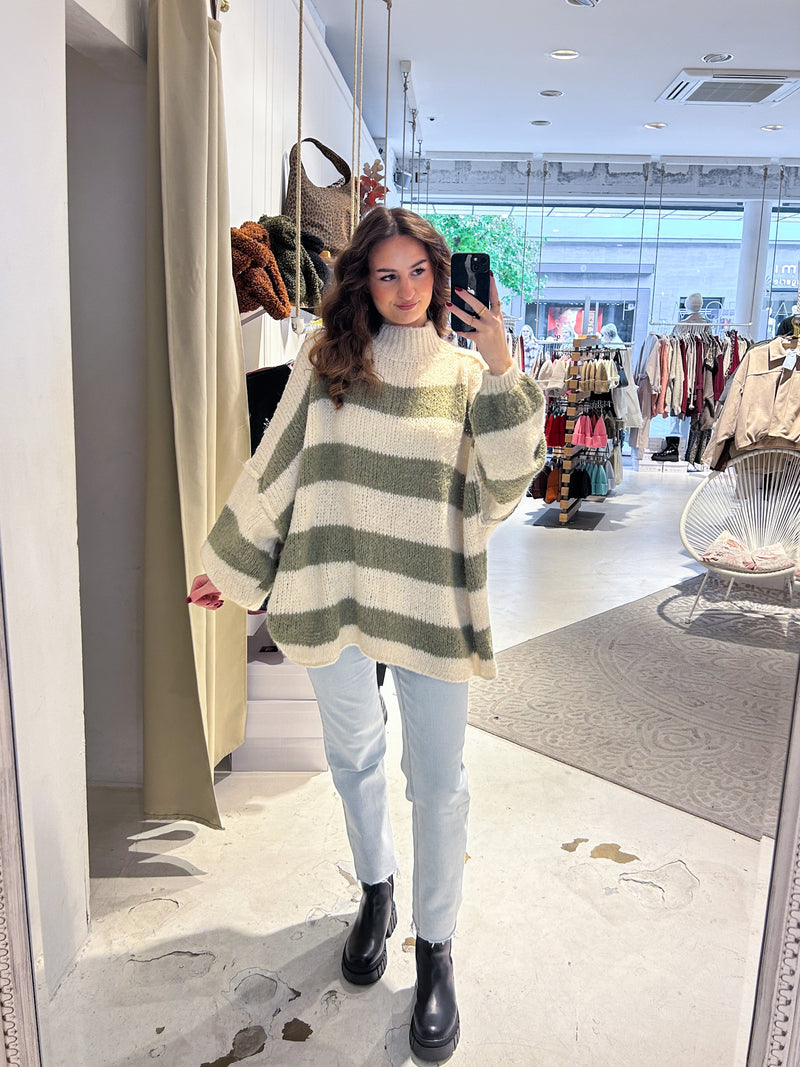 Oversized Strickpullover Gestreift mit Stehkragen Olive