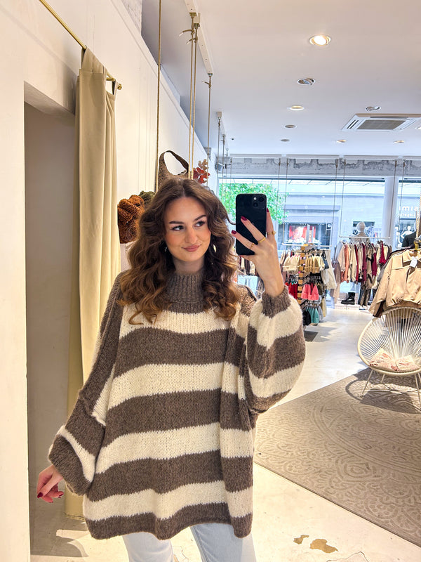 Oversized Strickpullover Gestreift mit Stehkragen Braun