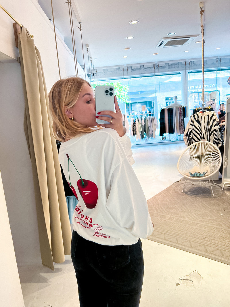 Cherry Crew Neck Weiß