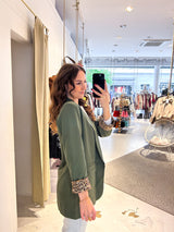 Oversized Blazer mit Leomuster Olive