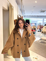 Kurzer Oversized Mantel Camel