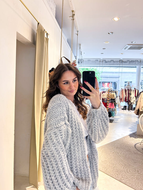 Grobe Strickjacke Grau