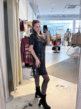 Kurzarm Kleid mit Pailletten Schwarz