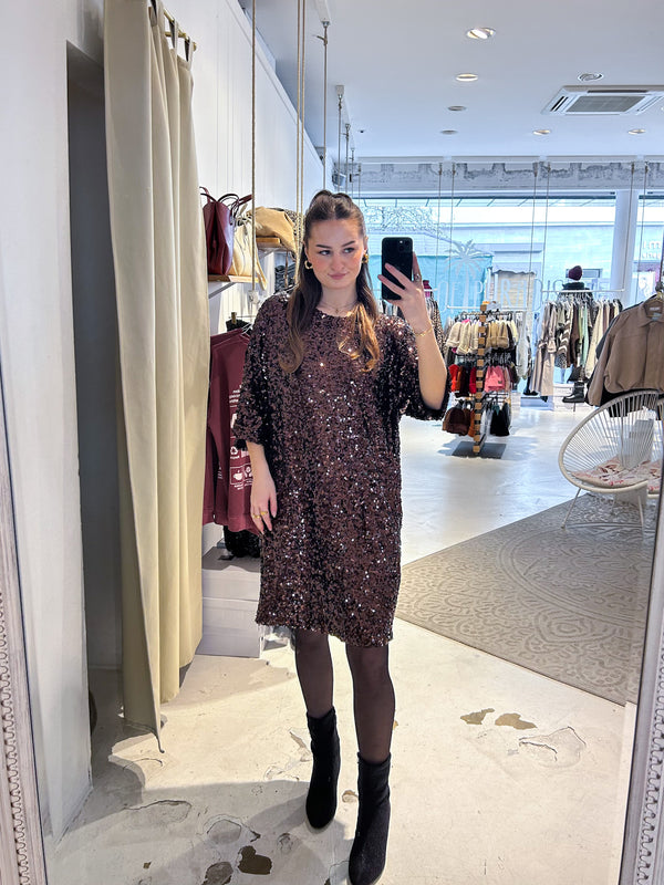 Kleid mit Pailletten Braun