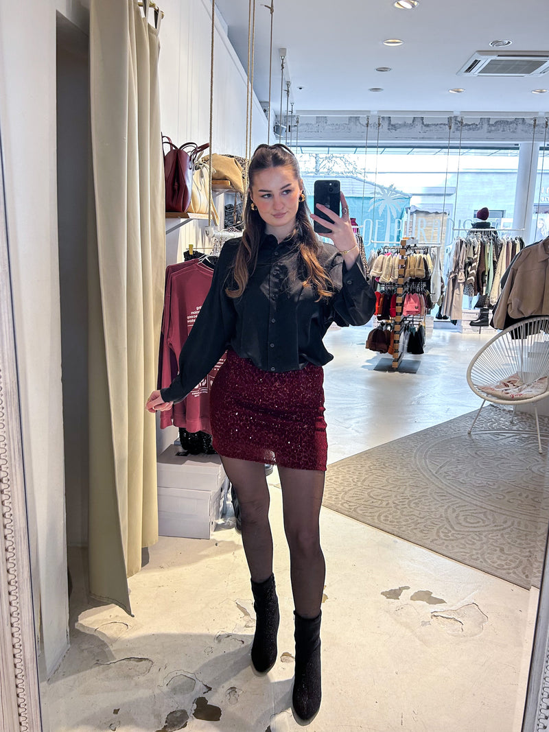 Rock mit Pailletten und Leomuster Weinrot