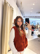 Kurze Teddy Weste mit Knopfleiste Rost