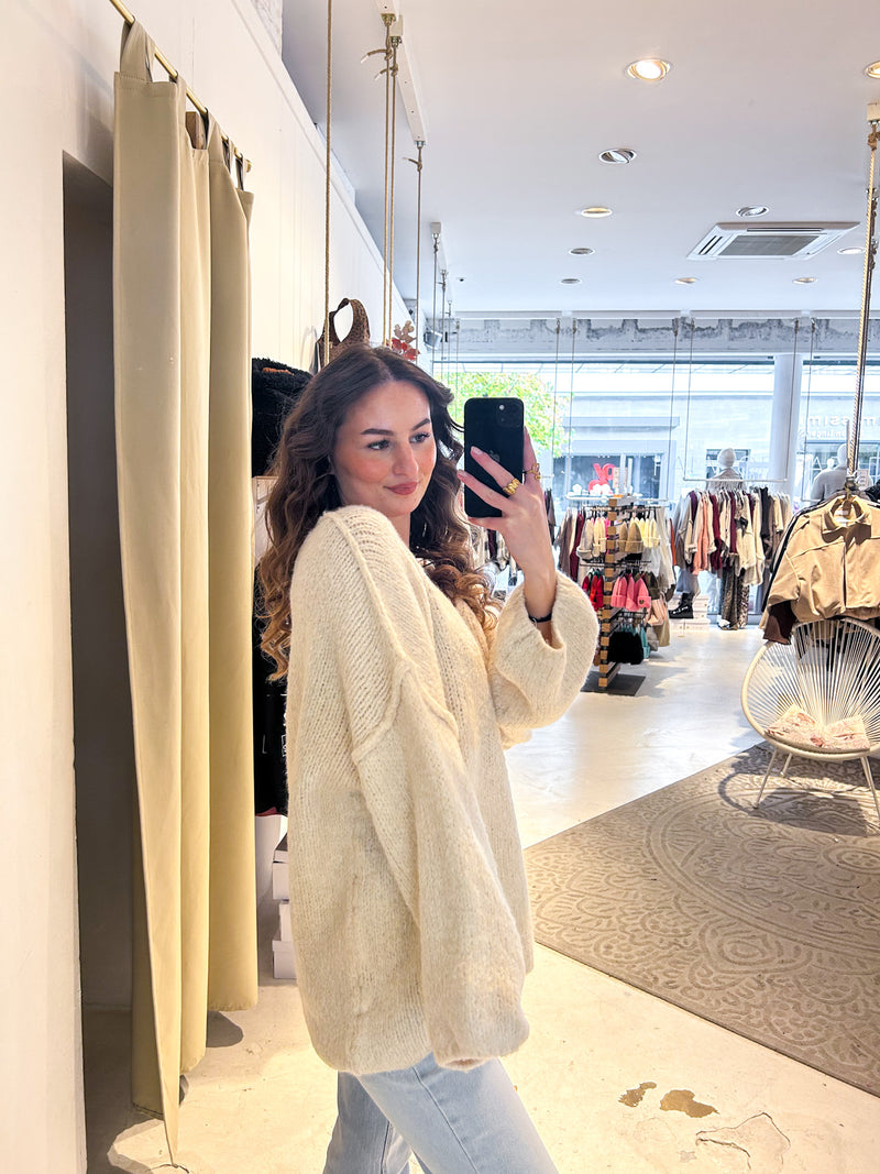 Strickpullover mit V-Ausschnitt Beige