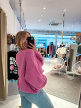 Kurze Oversized Strickjacke mit Schleifen Pink