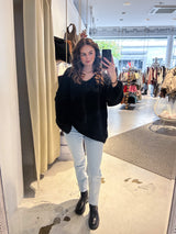 Strickpullover mit V-Ausschnitt Schwarz