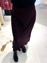 Silky Rock mit Leomuster Weinrot