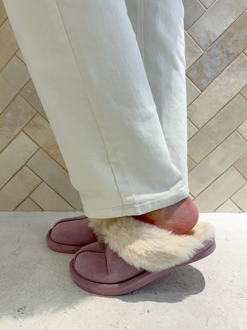 Hausschuhe mit Kunstfell Flieder