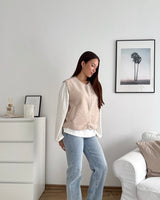 Kurze Teddy Weste mit Knopfleiste Beige