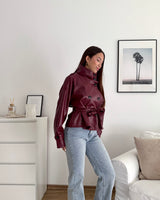 Kunstlederjacke mit hohem Kragen Weinrot