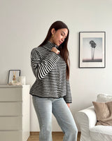 Strickjacke mit Zipper fein gestreift Schwarz