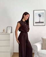 Jumpsuit mit Zierknöpfen Braun