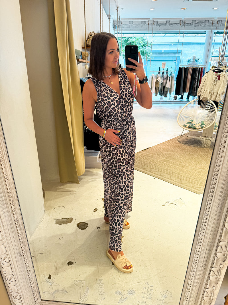 Plissee Jumpsuit mit Leomuster Beige