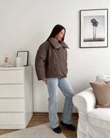 Kurze Oversized Puffer Jacke Taupe