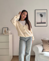 Feine Strickjacke Creme