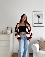 Grobe Strickjacke mit Streifen Weinrot/Weiß