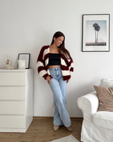 Grobe Strickjacke mit Streifen Weinrot/Weiß