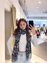 Schal mit Fransen und Leomuster Schwarz