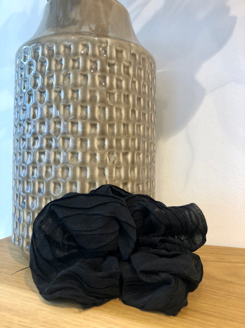 Crepe Scrunchie Schwarz