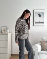 Strickjacke mit Zipper fein gestreift Weiß/Braun