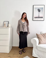 Bluse mit Rüschen Taupe