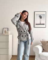 Kurzer Trenchcoat Grau