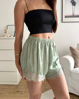 Silky Shorts mit Spitze Olive