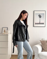 Kunstlederjacke mit hohem Kragen Schwarz