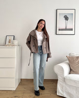 Kunstlederjacke mit hohem Kragen Taupe