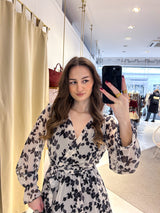 Kleid mit Blumenmuster Schwarz