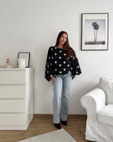 Ballon Strickpullover mit kleinen Herzen Schwarz