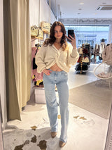 Strickpullover mit Knoten Beige