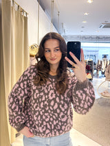 Oversized Strickpullover mit Leomuster Hellbraun/Rosa