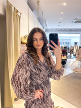 Kleid mit Schlangenmuster Braun