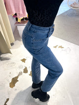 Mom Jeans mit Steinchen Blau