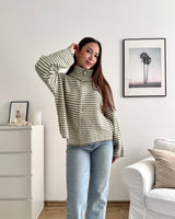 Strickjacke mit Zipper fein gestreift Olive