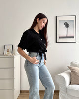 Cropped Bluse mit Muster Schwarz