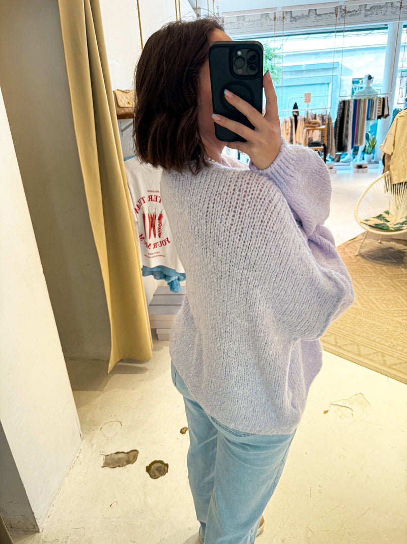 Kurze Oversized Strickjacke Flieder