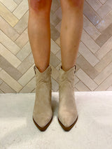 Stiefelette im Cowboy Stil Beige